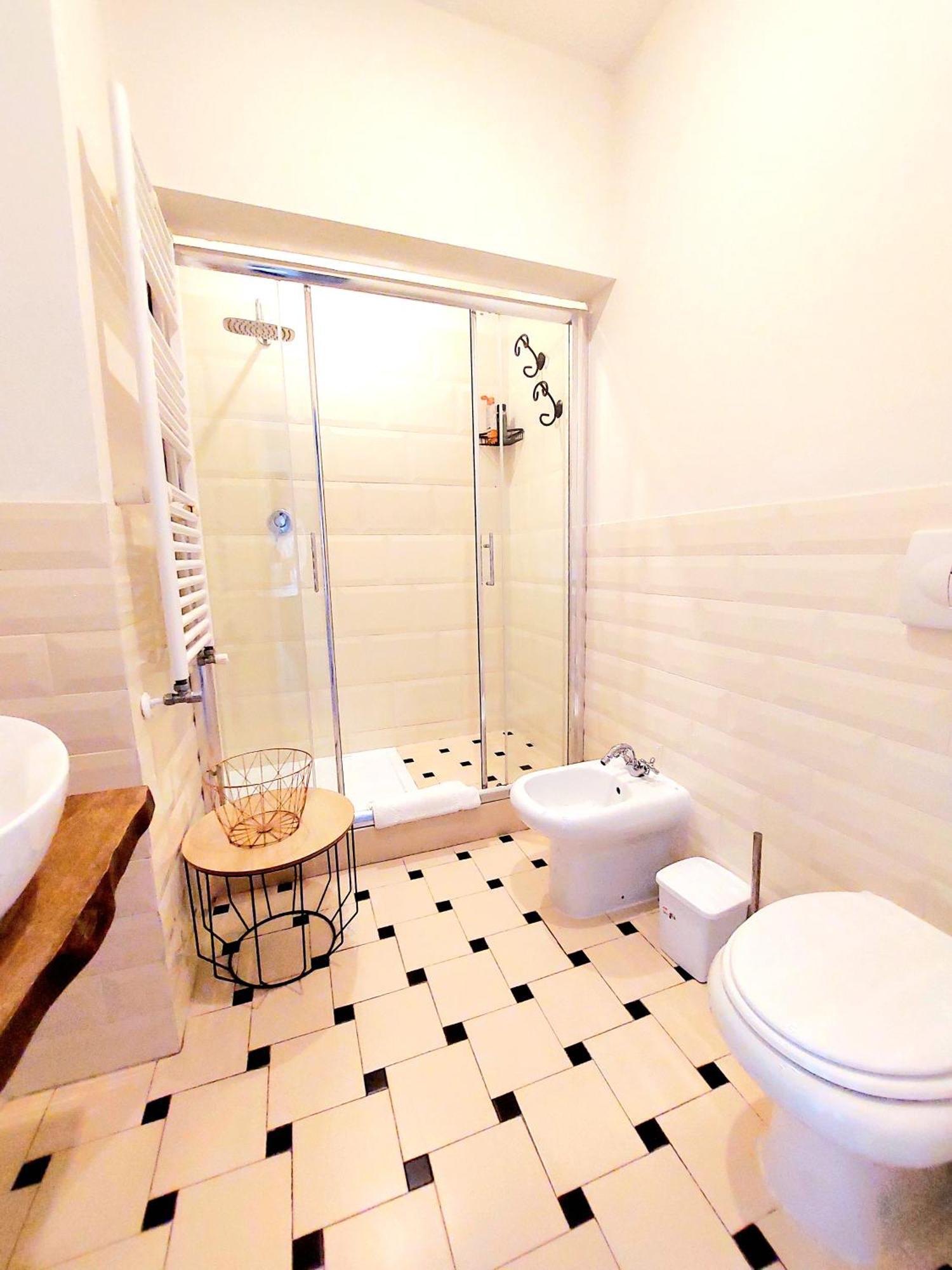 Vanity Apartment - 4 Bedrooms With 4 Bathrooms - Ac & Wifi Rome Exterior photo